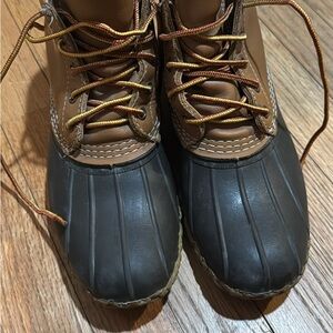 Women’s LL Bean Boots 6”